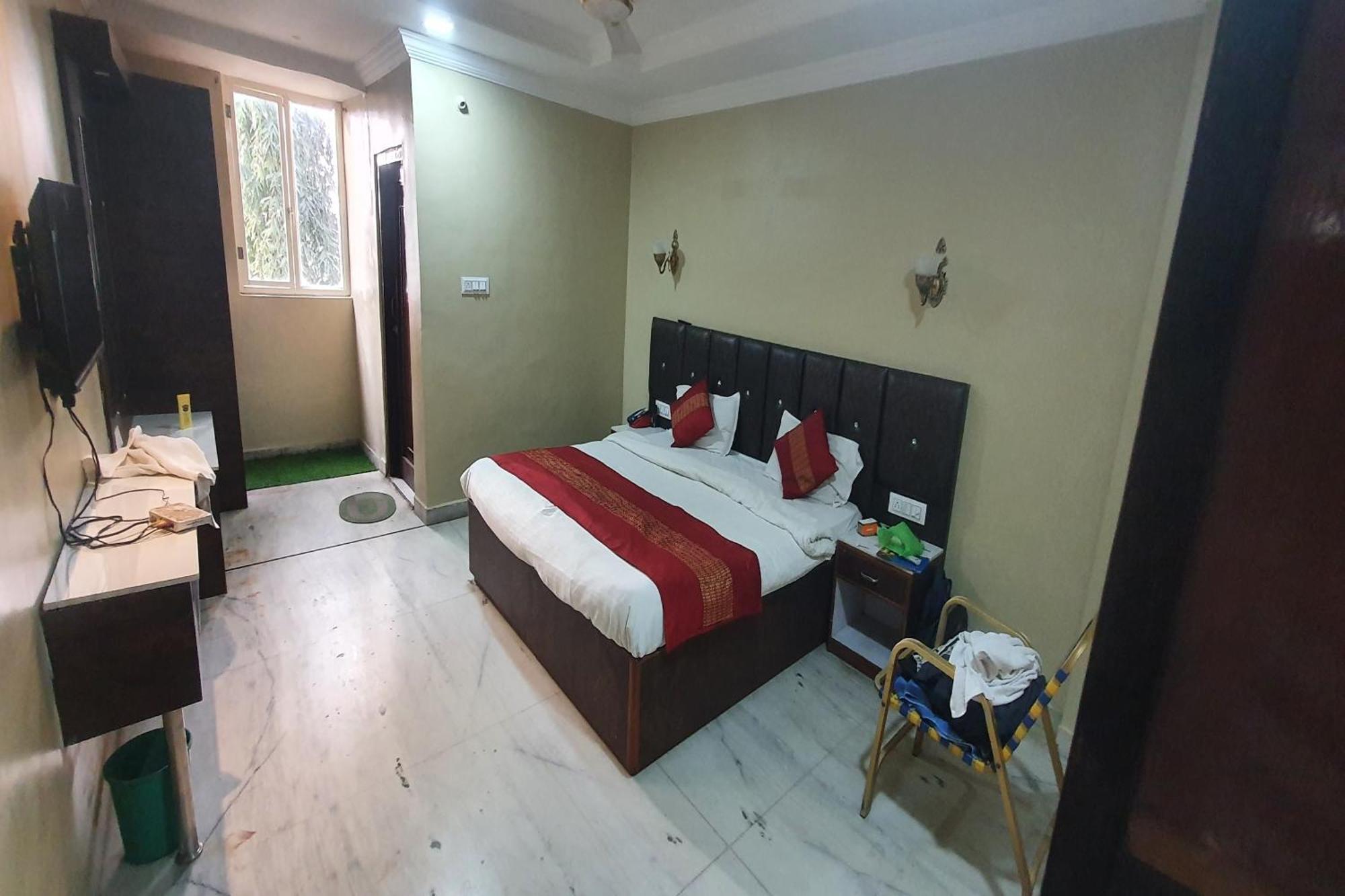 Oyo Hotel Rajshree Akolia Exterior photo