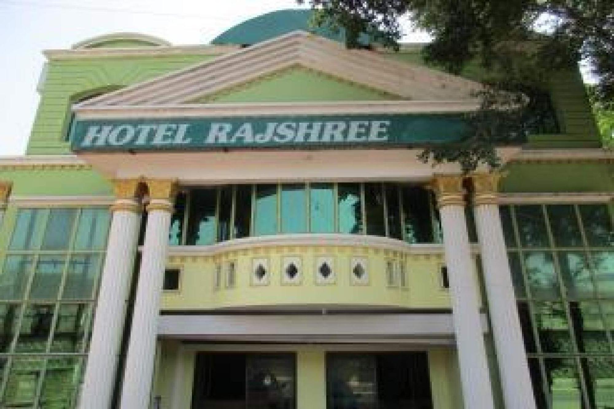 Oyo Hotel Rajshree Akolia Exterior photo